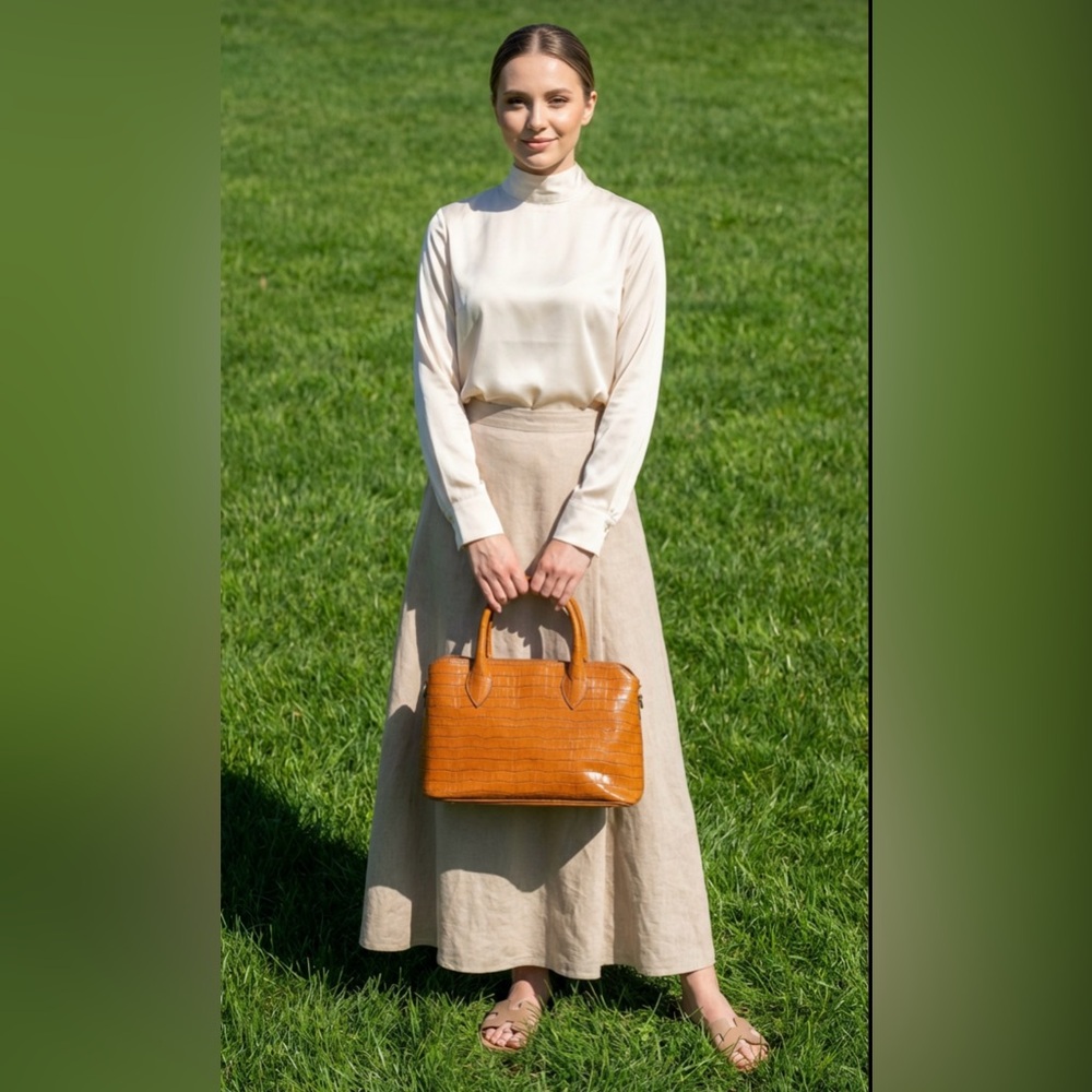 Elegant Tan Genuine Italian Leather Satchel Bag